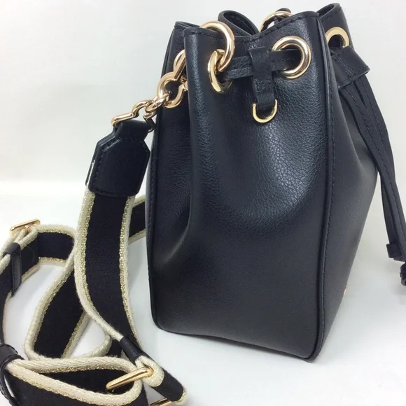 ✨ Authentic Marc Jacobs The Bucket Bag Logo Plaque Drawstring Woven Strap Black - Picture 7 of 16